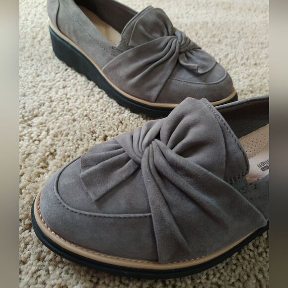 Clarks Gray Loafers - Picture 3 of 11